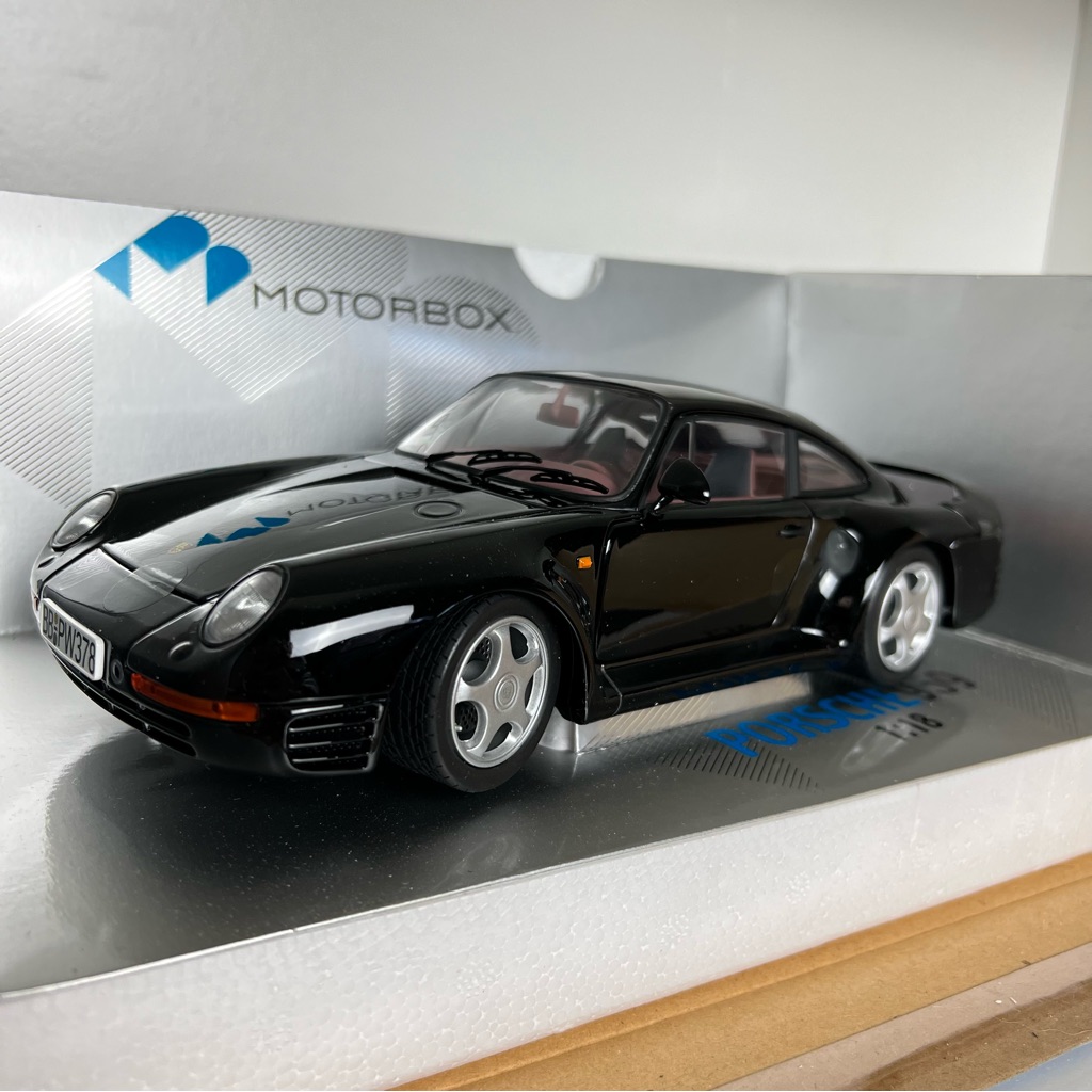 Porsche 959 Exoto Motorbox